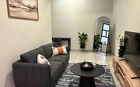 One Bedroom Executive Apartment, Rosebank , Johannesburg